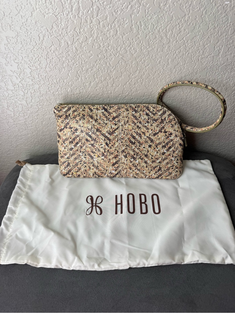 Hobo Sable Mosaic Leather Clutch Wristlet Neutral Print NWT $148